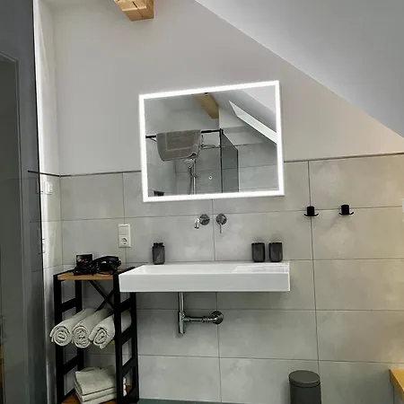 Steinberg Apartment *